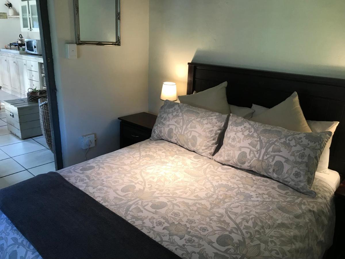 Kleine Vrede Farm Cottage Hermanus Luaran gambar